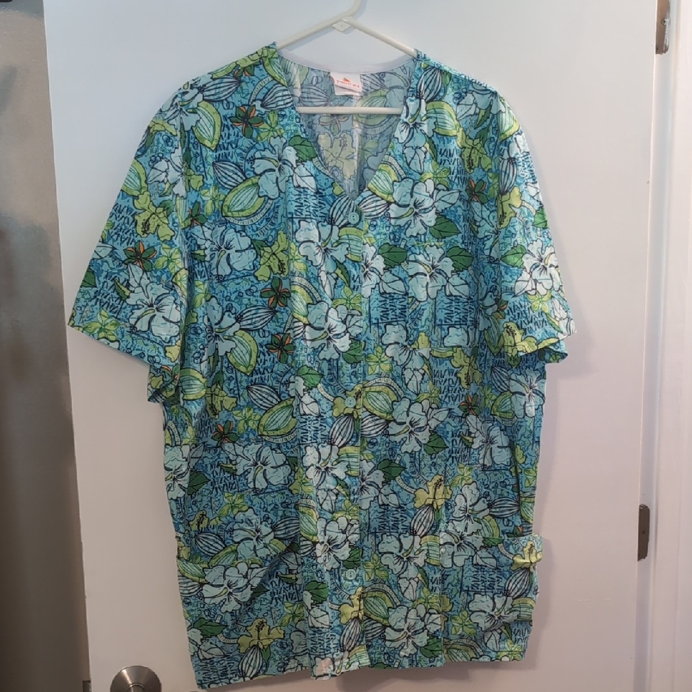 Peaches Uniforms Blue and Green Floral Scrub Jacket